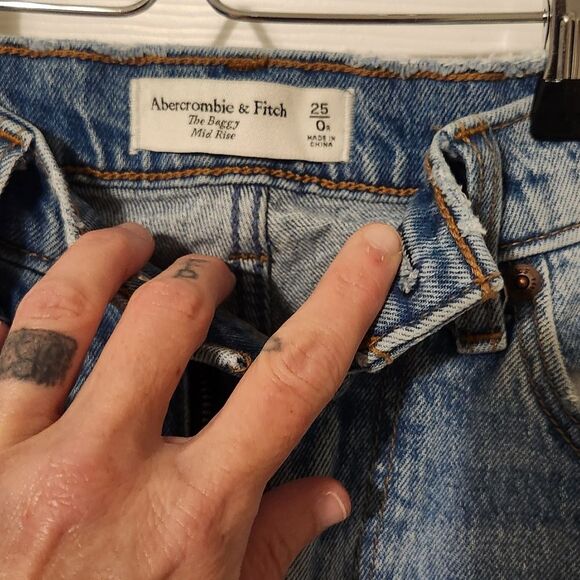 Abercrombie and Fitch jeans - Picture 2 of 7